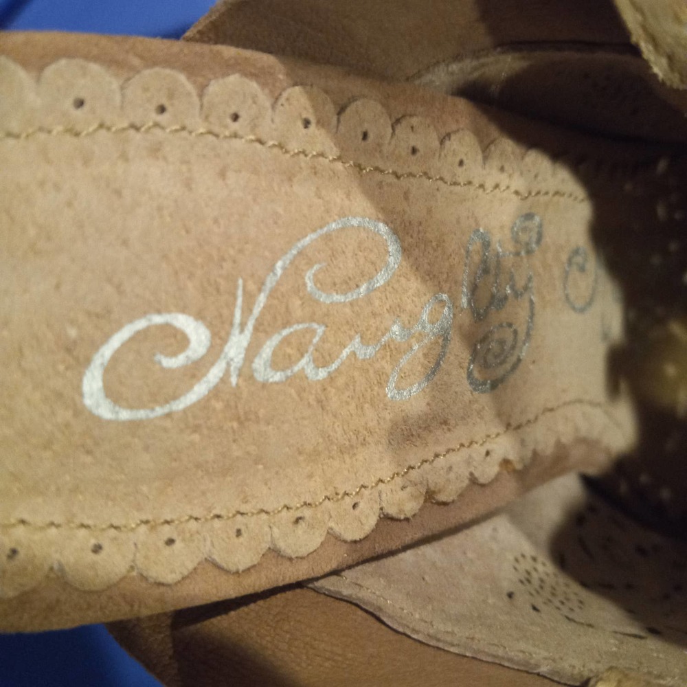 NWOB Naughty Monkey Chunky Open Toe Die Cut Heels 7.5 - Picture 8 of 9